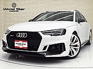 アウディ RS4 アバント