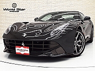 フェラーリ F12ベルリネッタ