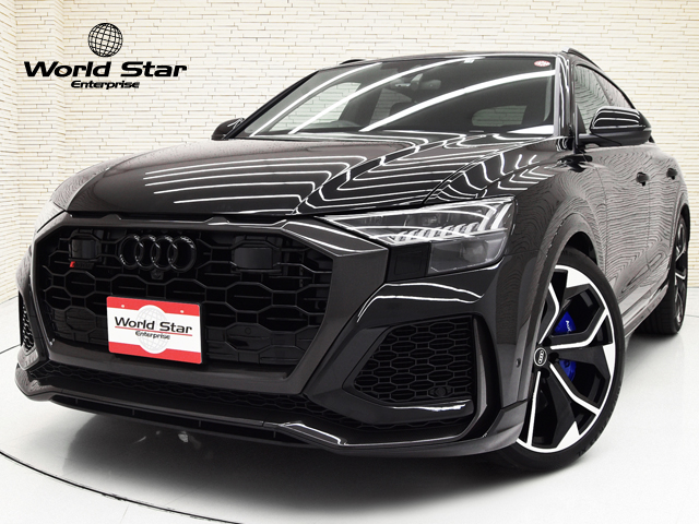 アウディ RS Q8