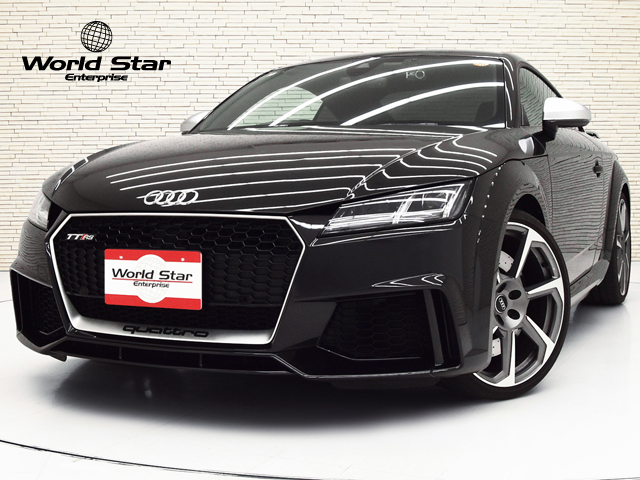 アウディ TTRSクーペ