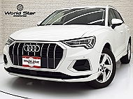 アウディ Q3