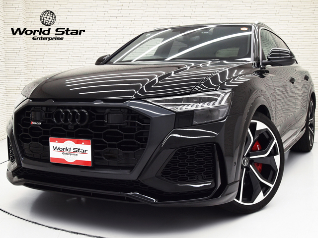 アウディ RS Q8