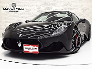 マセラティ MC20